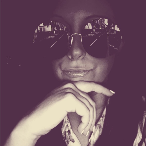 Meet your Posher, Amanda - Picture 13 of 16